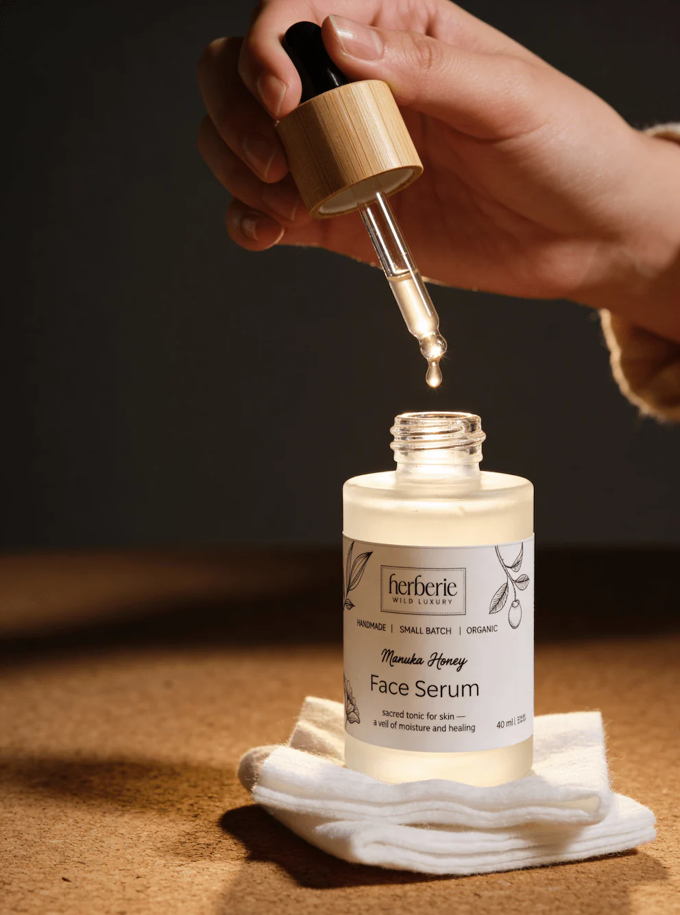 Manuka Honey Face Serum | Hydrating & Soothing Gel | 40ml - Image 3
