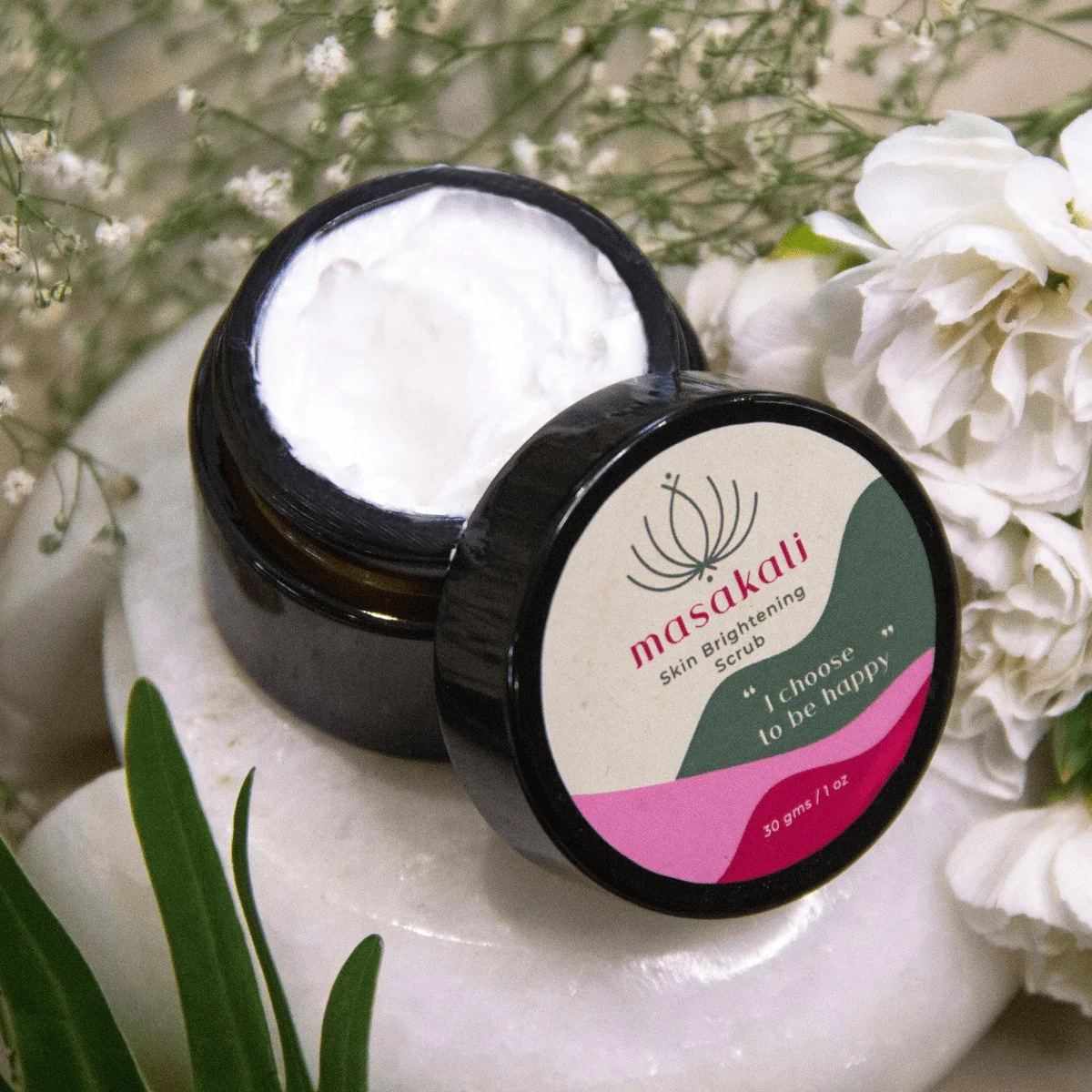 Masakali | Skin Brightening Scrub - Image 2