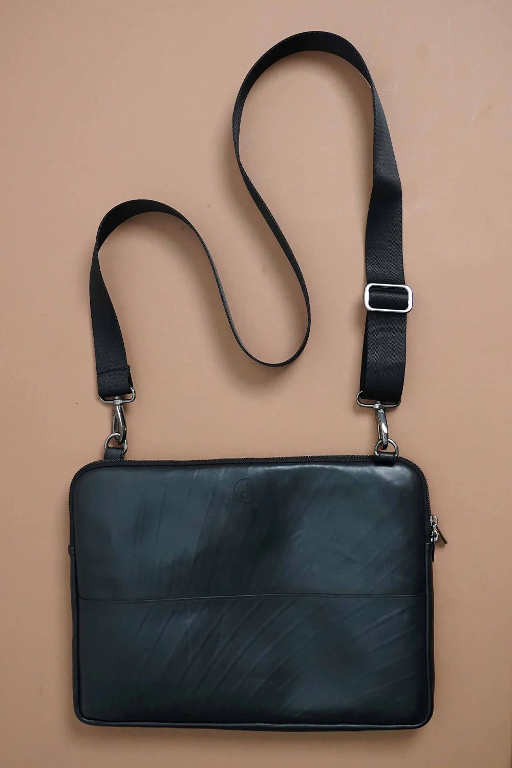 Mira Laptop Sleeve – Handmade Tube Rubber Eco-Friendly Laptop Case