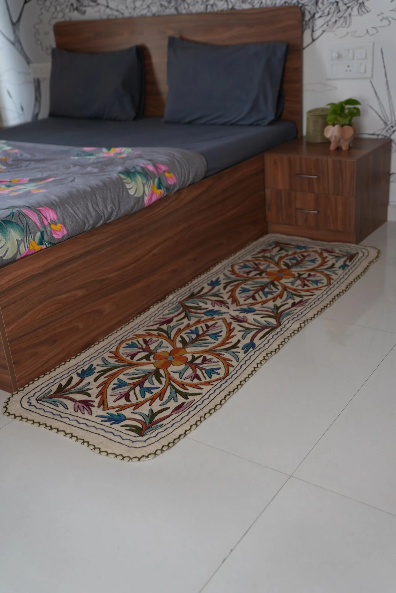 Handmade Namda Bedside Runner | Kashmiri Wool Felt Rug - Image 14