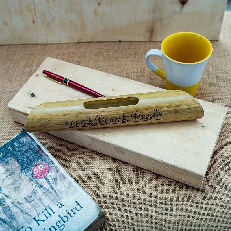 Natural Bamboo Speaker – Eco-Friendly Sound Amplifier & Mobile Stand - Image 4