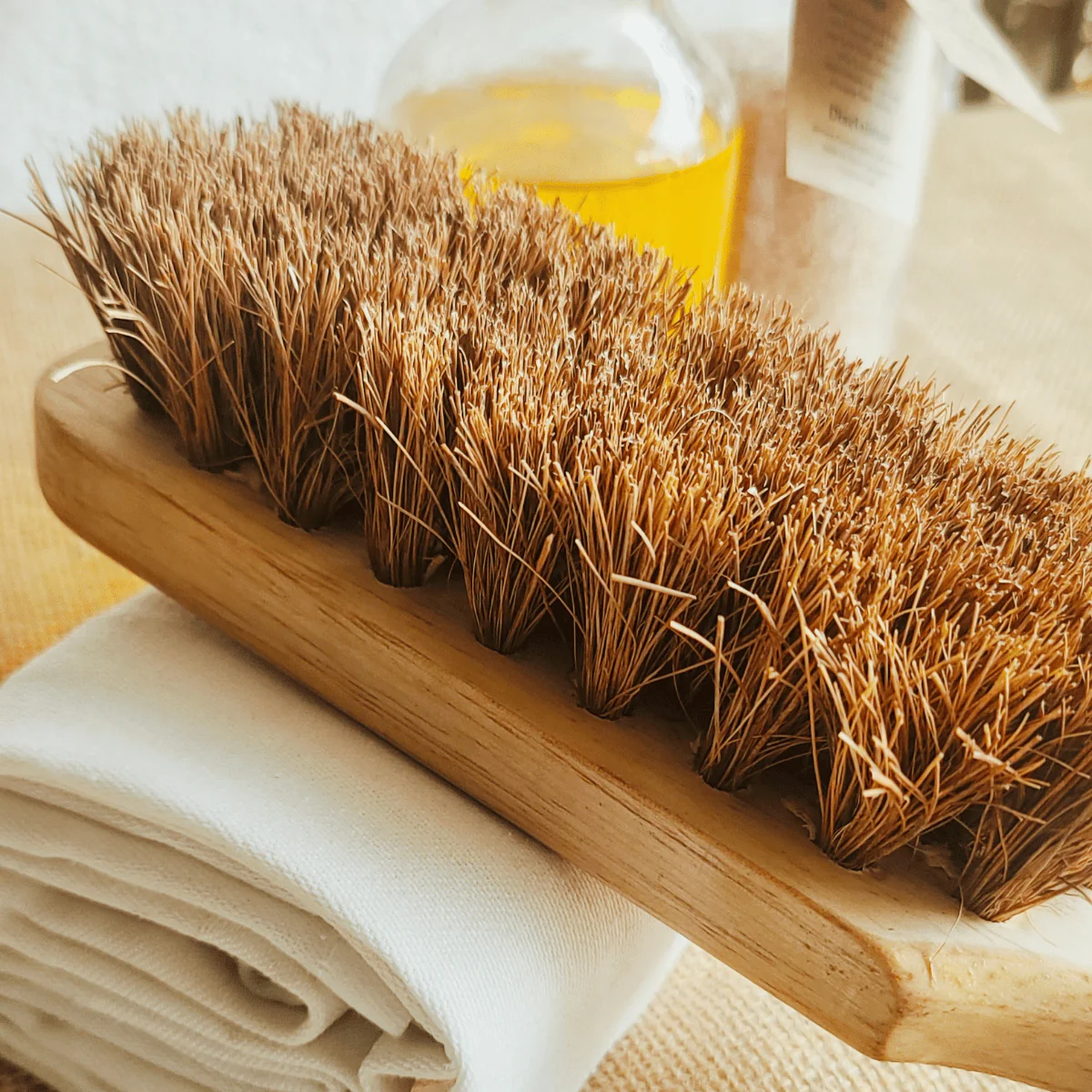 Natural Coconut Coir Long Handle Body Brush - Image 2