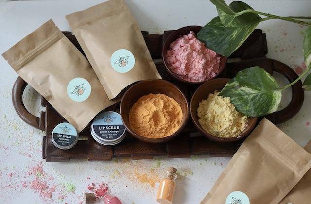 Natural Holi Aroma Colour Powder - 100 Grams - Image 3
