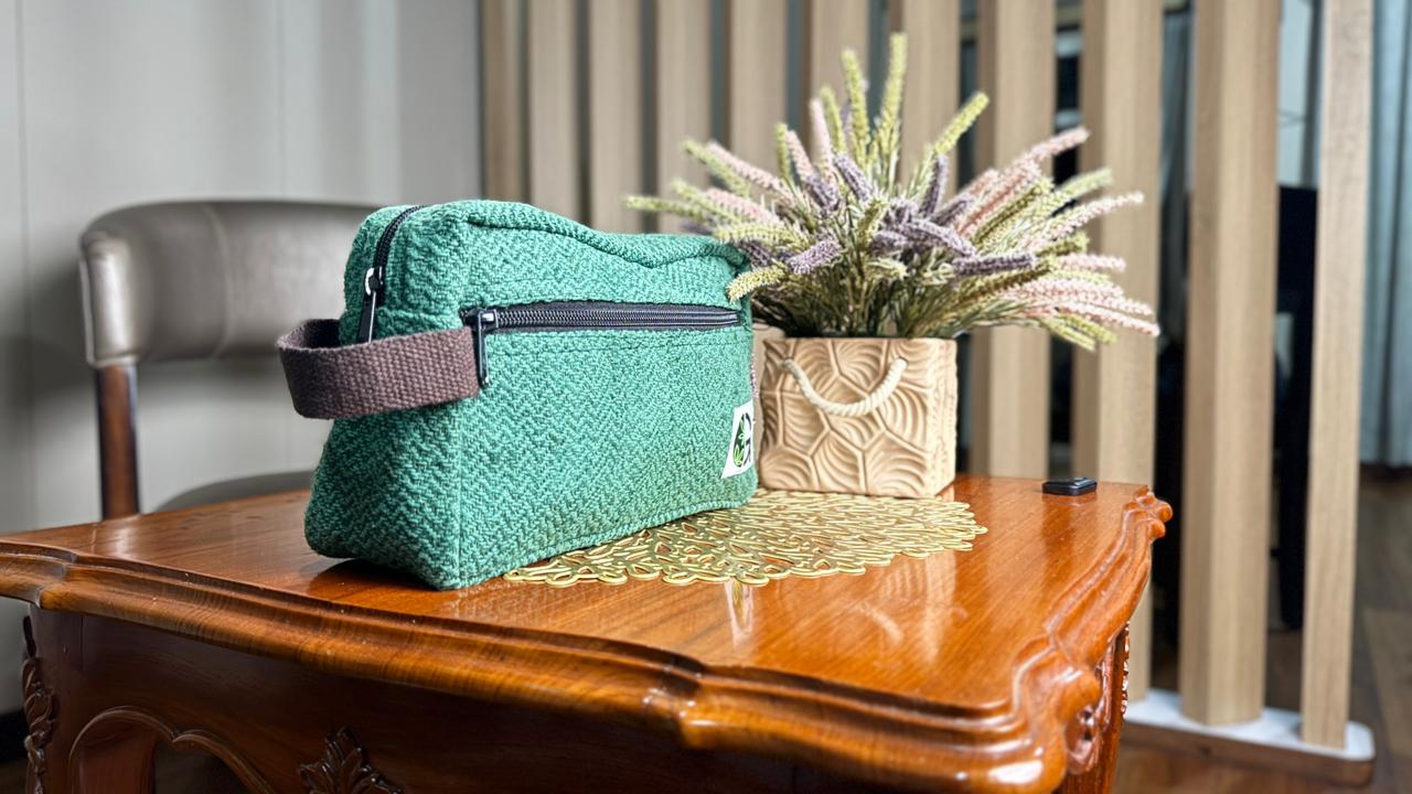 Handwoven Green Travel Toiletry Bag | Durable & Stylish Kit - Image 2