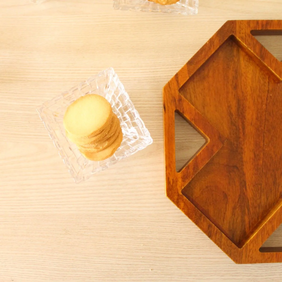 Octagonal Wooden Platter 2.0 - Image 4