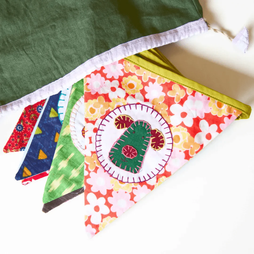 Personalized Name Banner with Animal Motifs (Triangle Flag) - Image 6