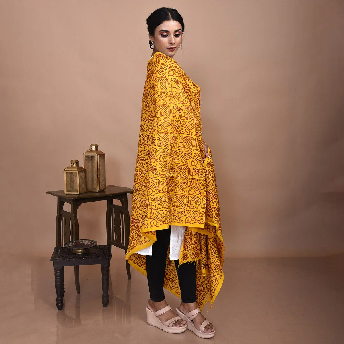 Pure Silk Hand Embroidered Dupatta - Image 11