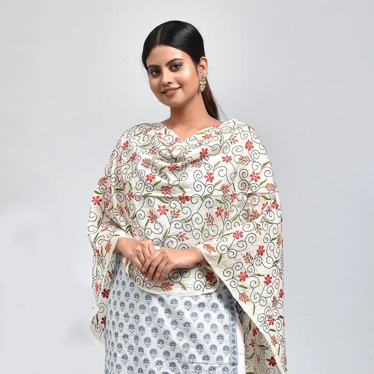 Pure Silk Hand Embroidered Dupatta - Image 12