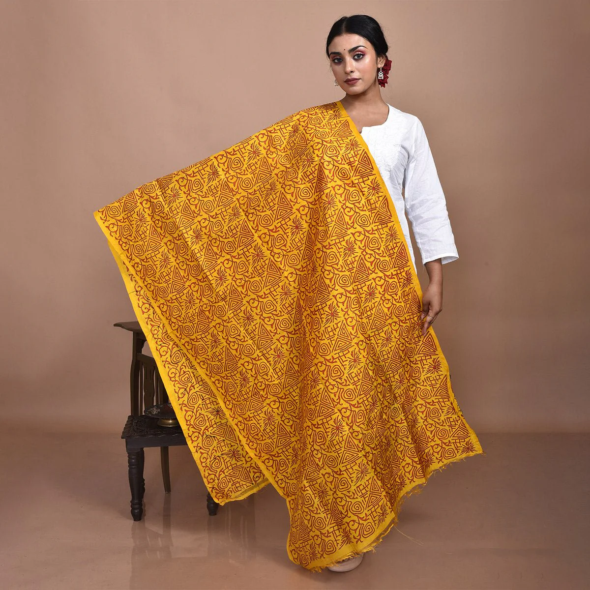 Pure Silk Hand Embroidered Dupatta - Image 19