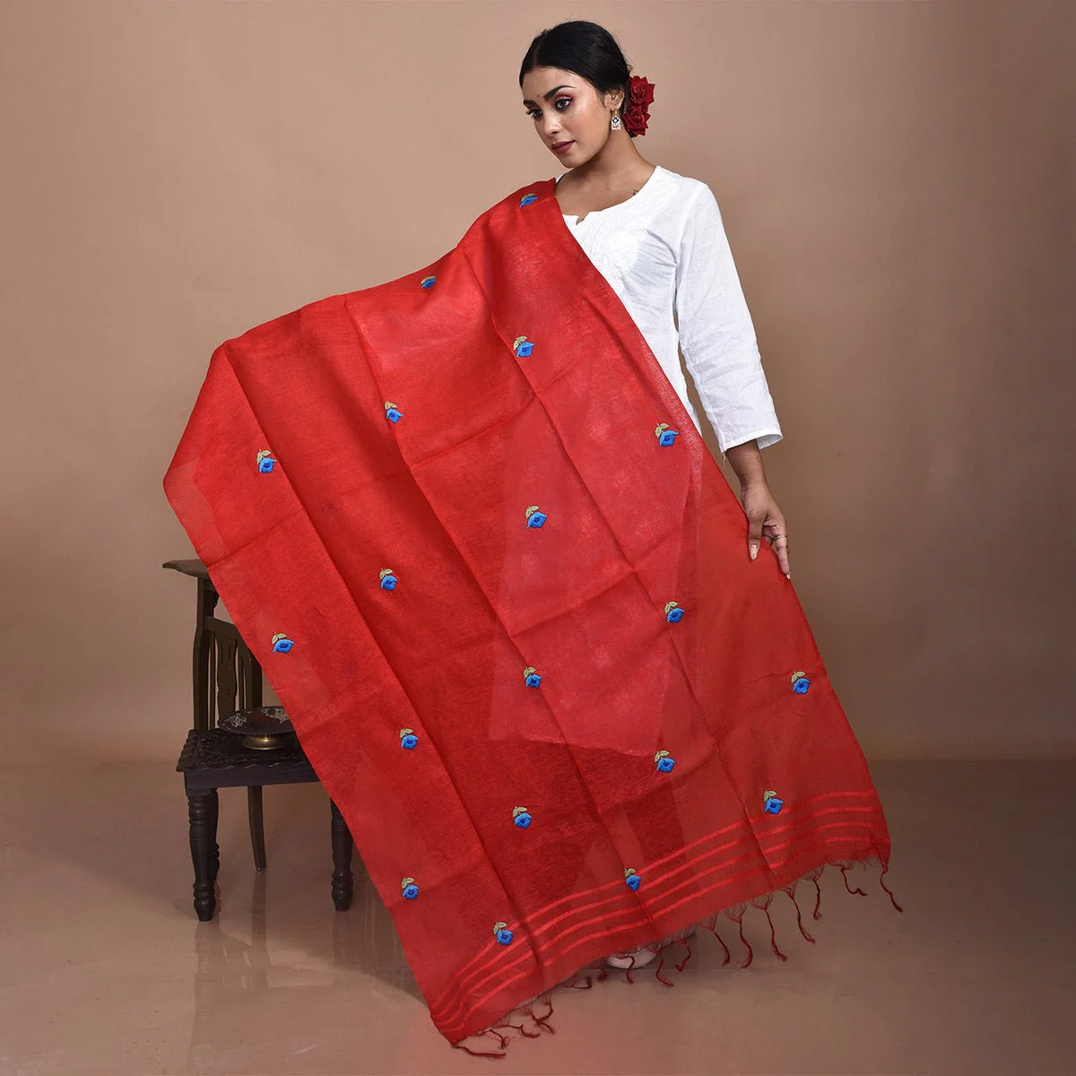 Pure Silk Hand Embroidered Dupatta - Image 21