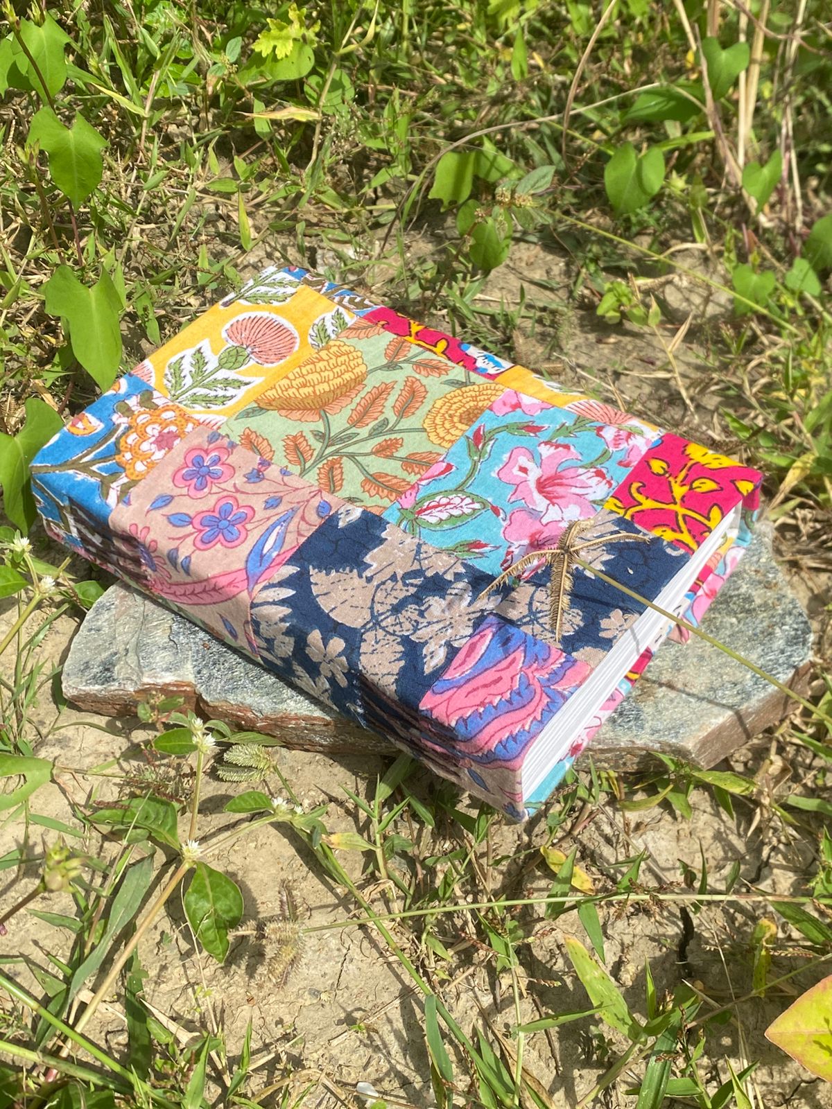 Handmade Recycled Paper Vintage Jumbo Journal - Image 4
