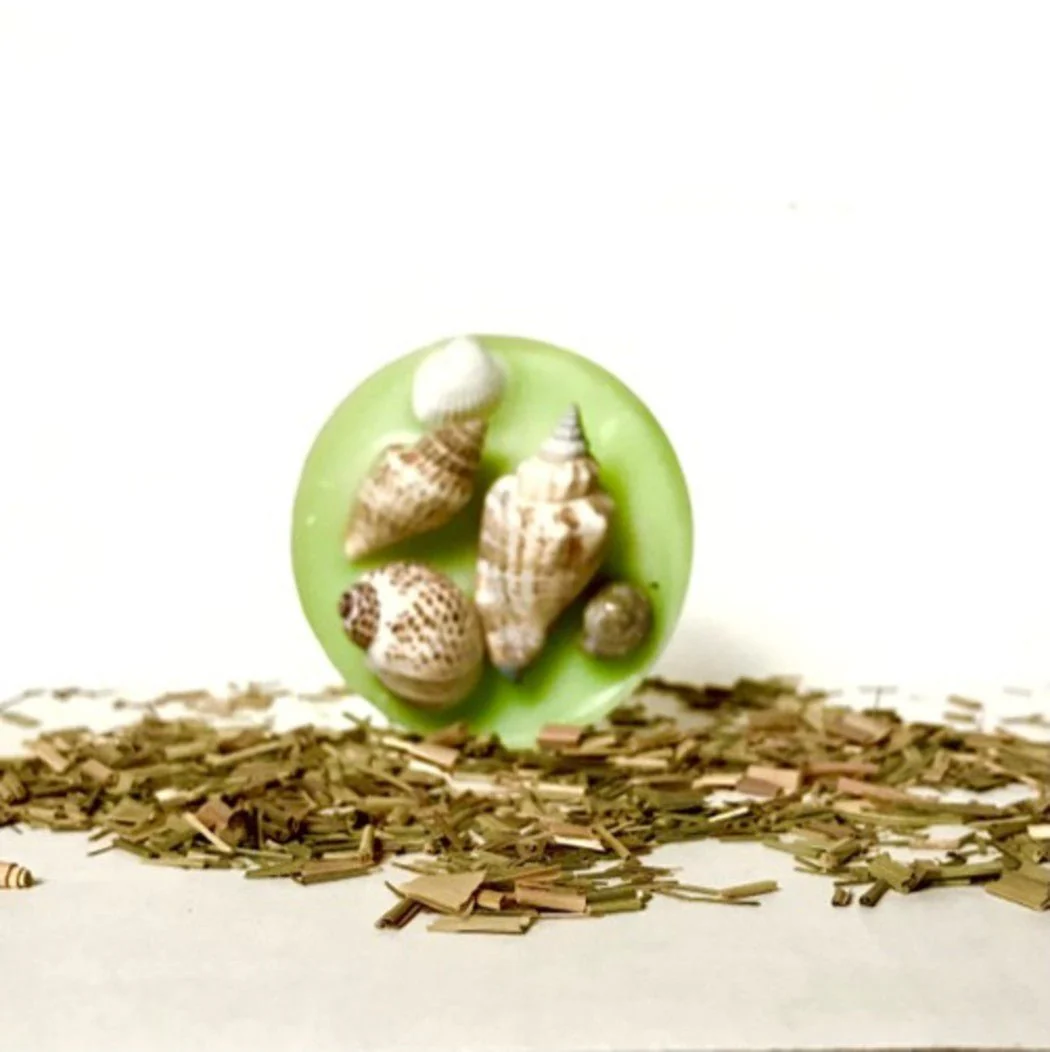 Reusable Seashell Textured Wax Tablet (Round) | Fragranced Wax Tablet - Image 6