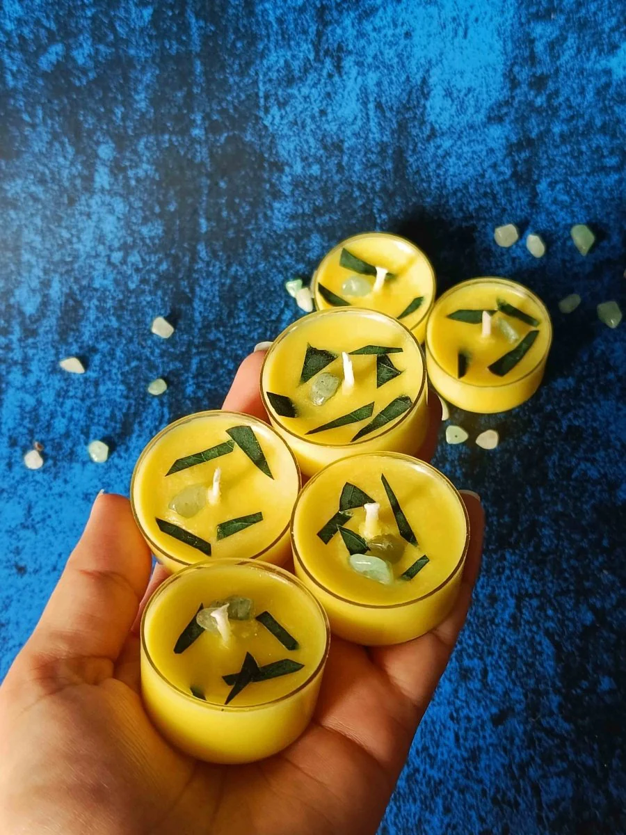 Rose Petals & Gold Foil Tealight- Set of 6 (Lavendar) - Image 6
