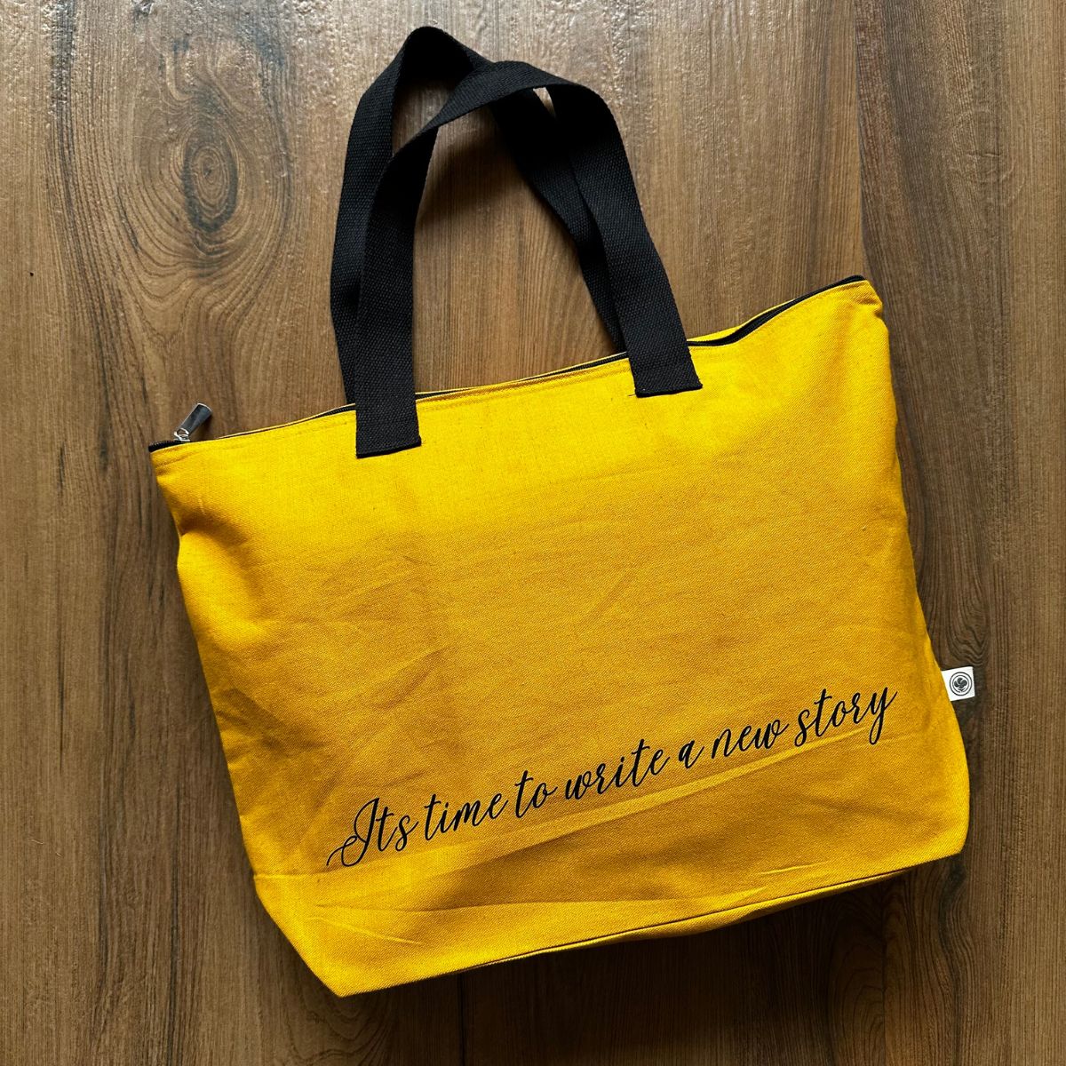 Rover Tote Bag – Durable Canvas Travel Tote with Zipper and Sleeve - Image 15