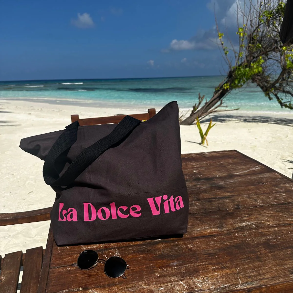 Rover Tote Bag – Durable Canvas Travel Tote with Zipper and Sleeve - Image 17