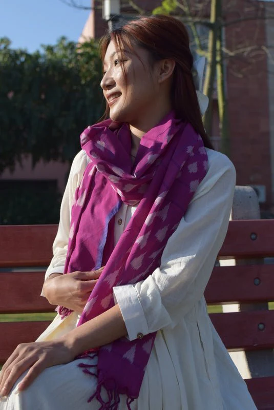 Roza Stole in Pochampalli Ikat | Handwoven Ikat Cotton Stole - Image 3