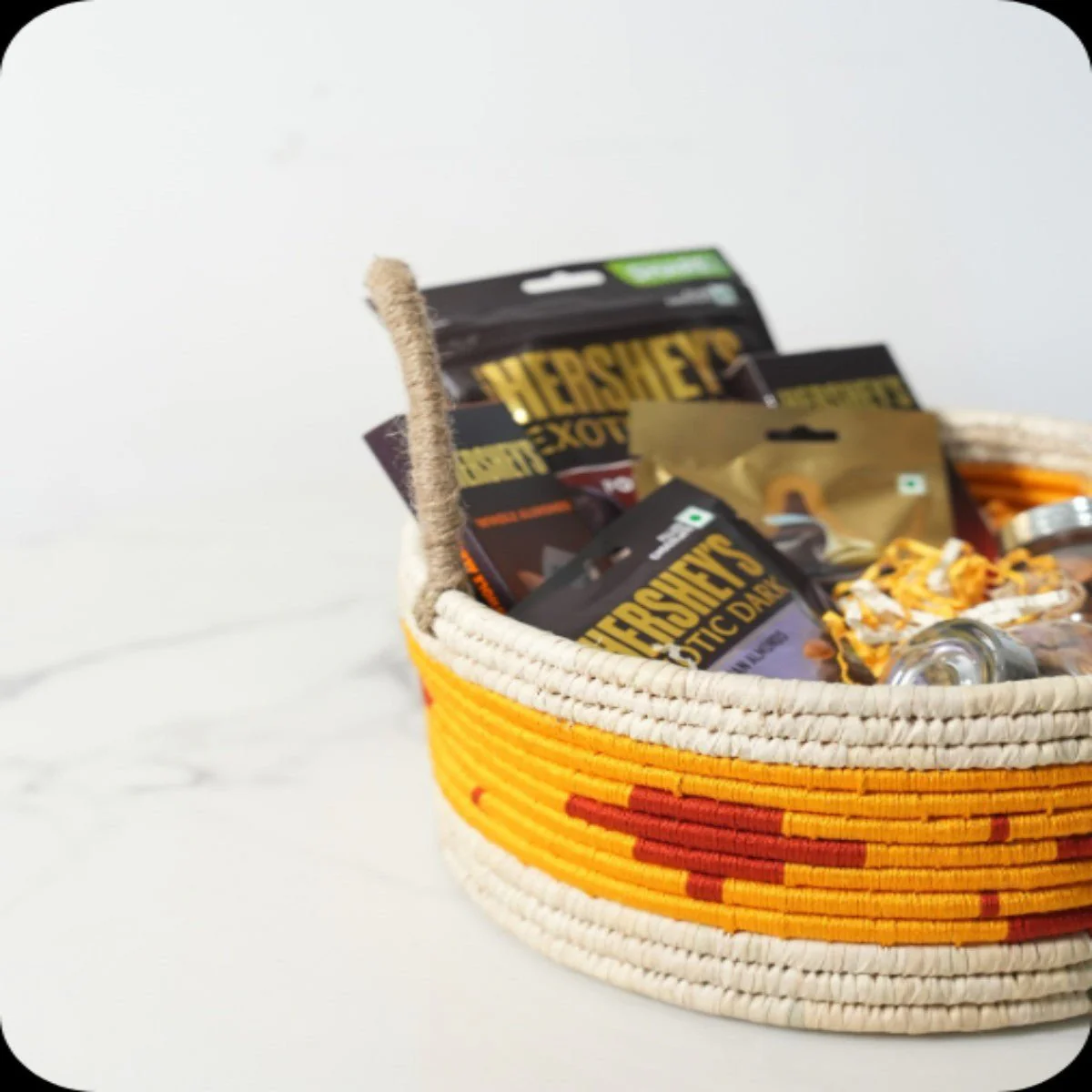 Sabai Grass Multi-purpose Basket with handle | Set of 2 - Image 4