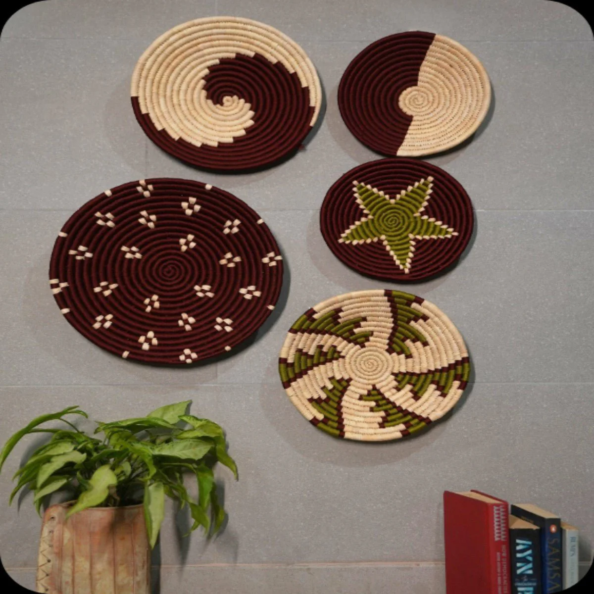 Sabai Grass Wall Plates | Set of 5 - Image 10