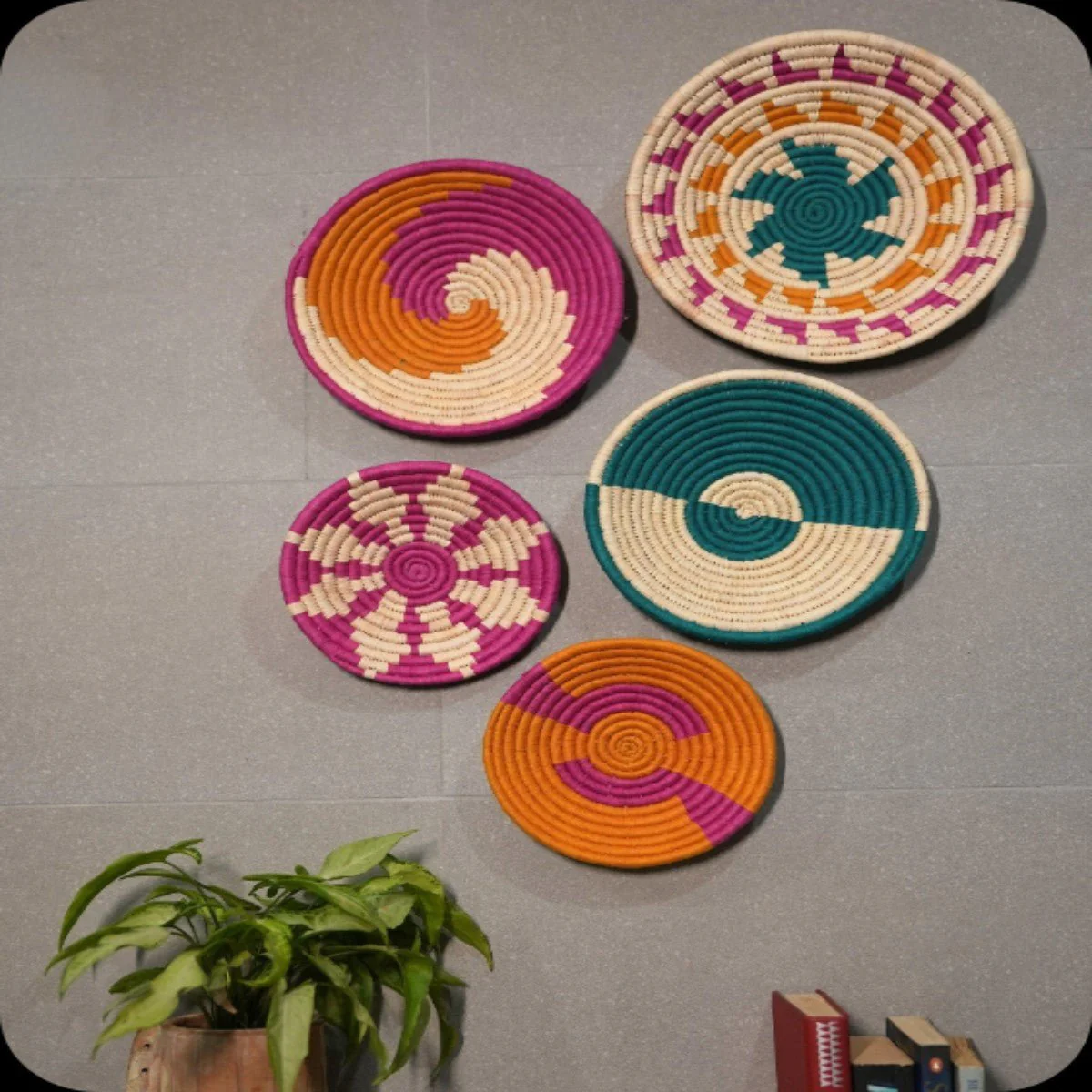 Sabai Grass Wall Plates | Set of 5 - Image 4
