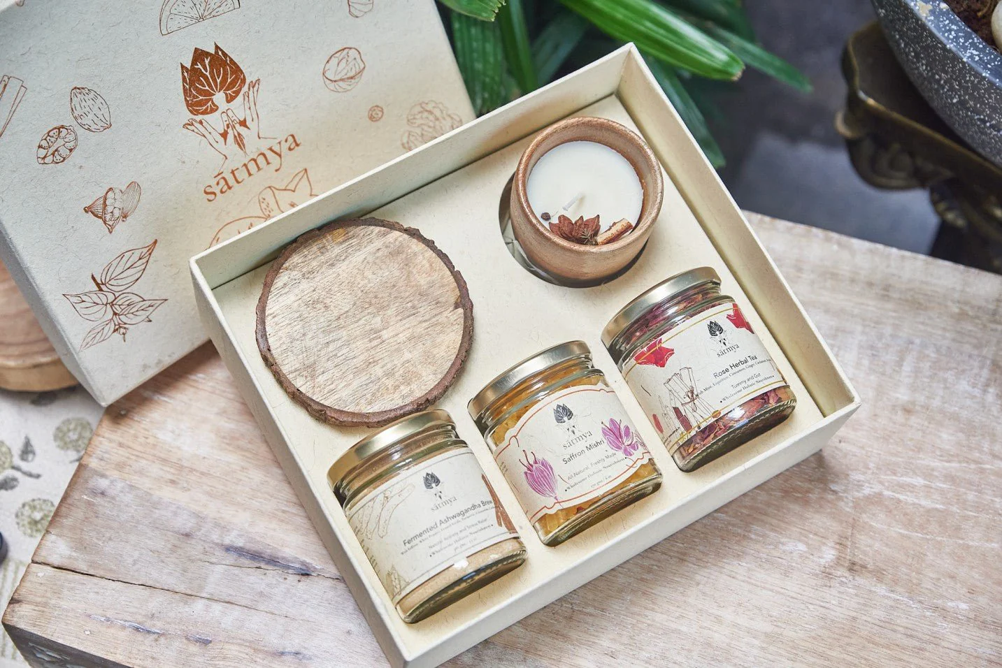 Sakhì Gift Box - Women's Health & Beauty Care - Image 9