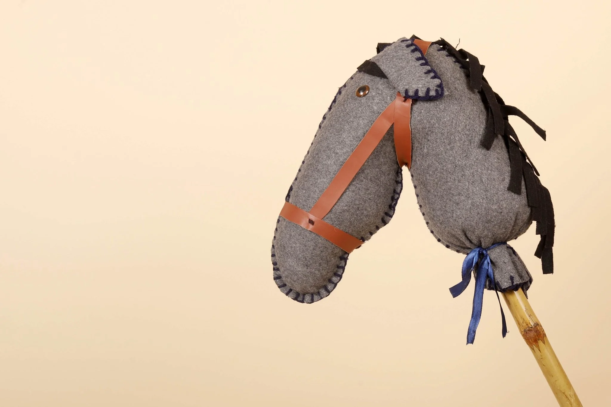 Hobby Horse – Classic Ride-On Toy - Image 3