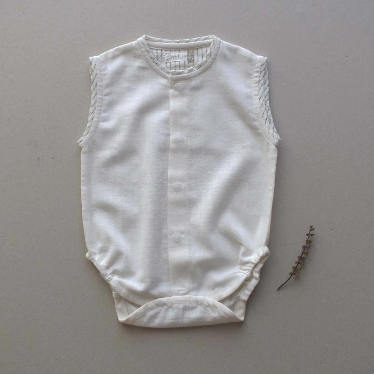 Shiroi Baby Onesie - Image 3