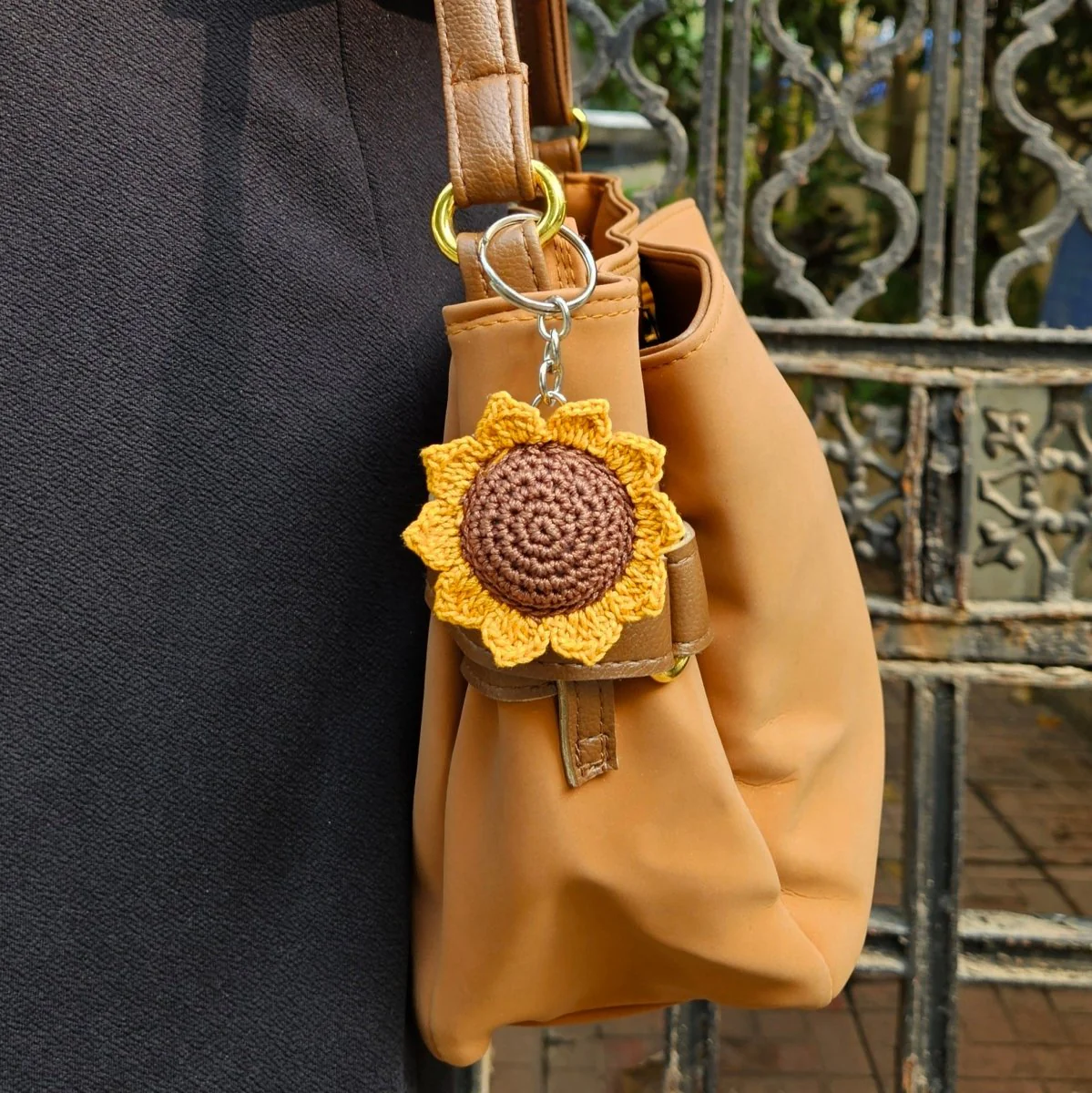 Sunflower Keychain - Adorable Crochet Gift Idea
