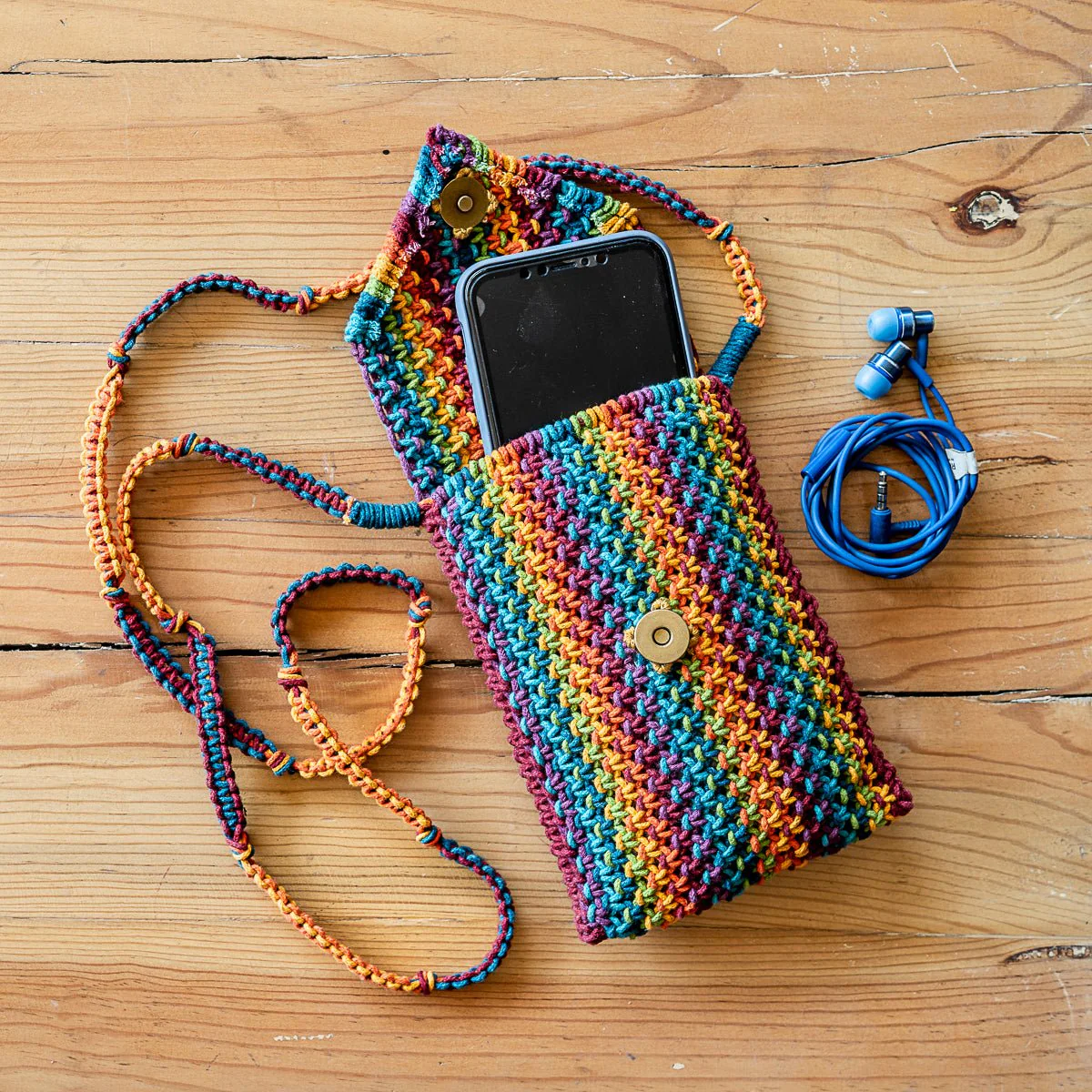 Sweven Blended Hand-Knotted Mobile Pouch – Stylish Phone Carry Case