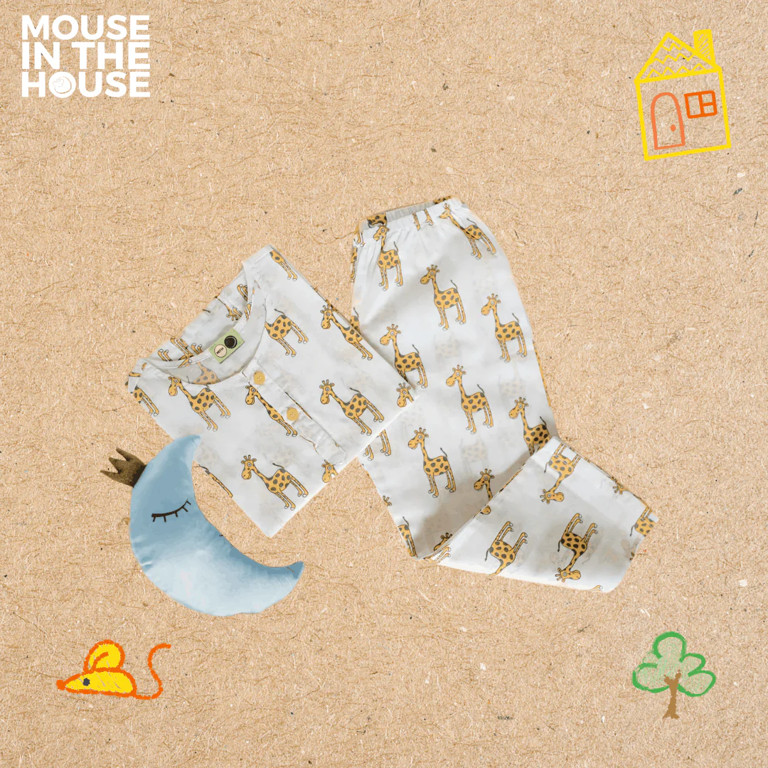 The Curious Giraffe- Unisex Kids Cotton Nightwear