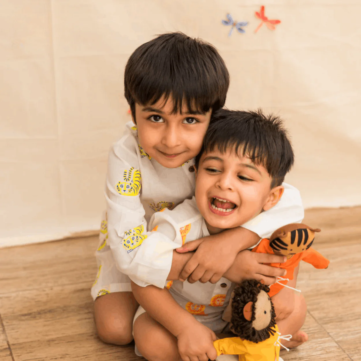 The Regal Lion Unisex Kids Cotton Nightwear Set - Image 5