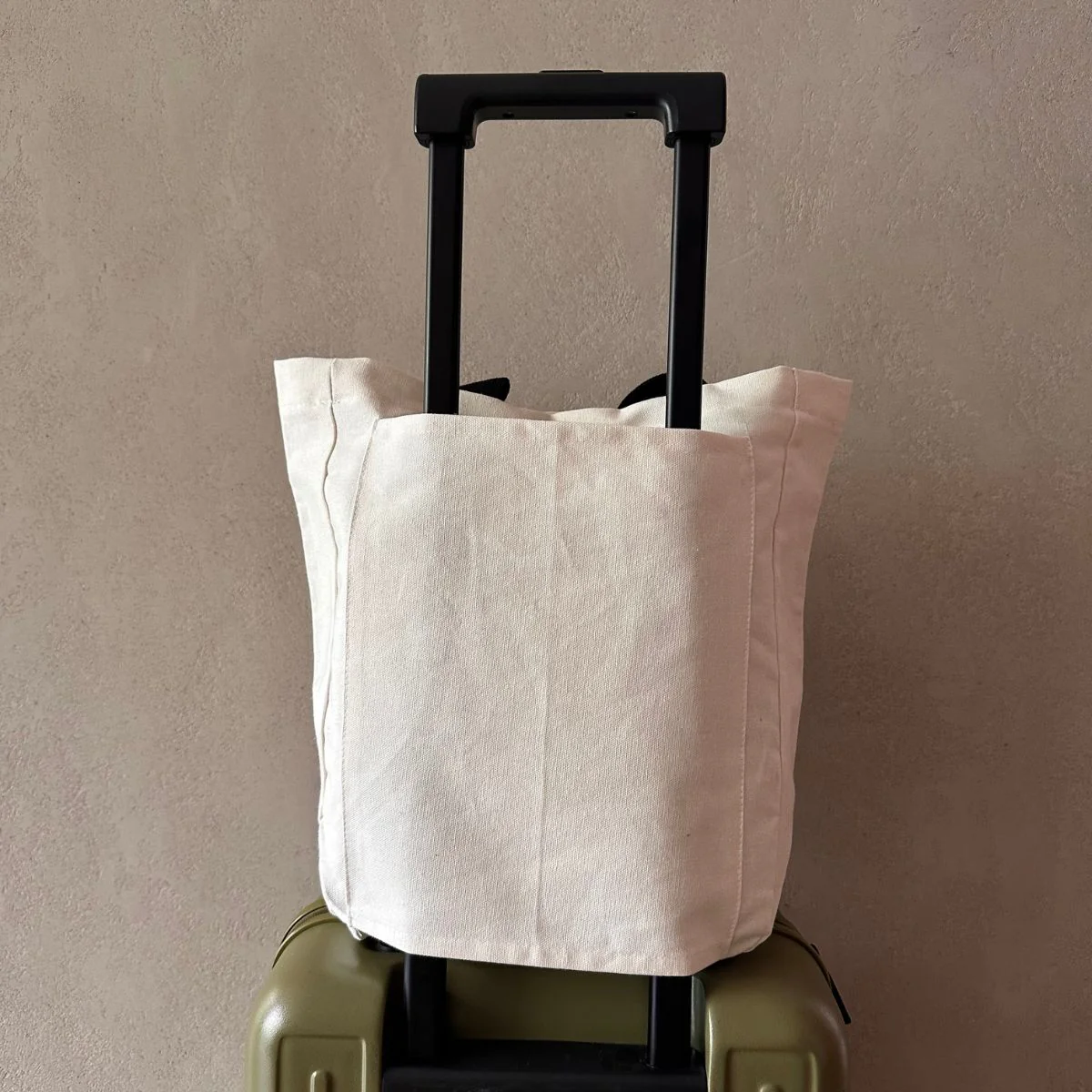 Transit Tote Bag – Spacious & Durable Everyday Carry - Image 2