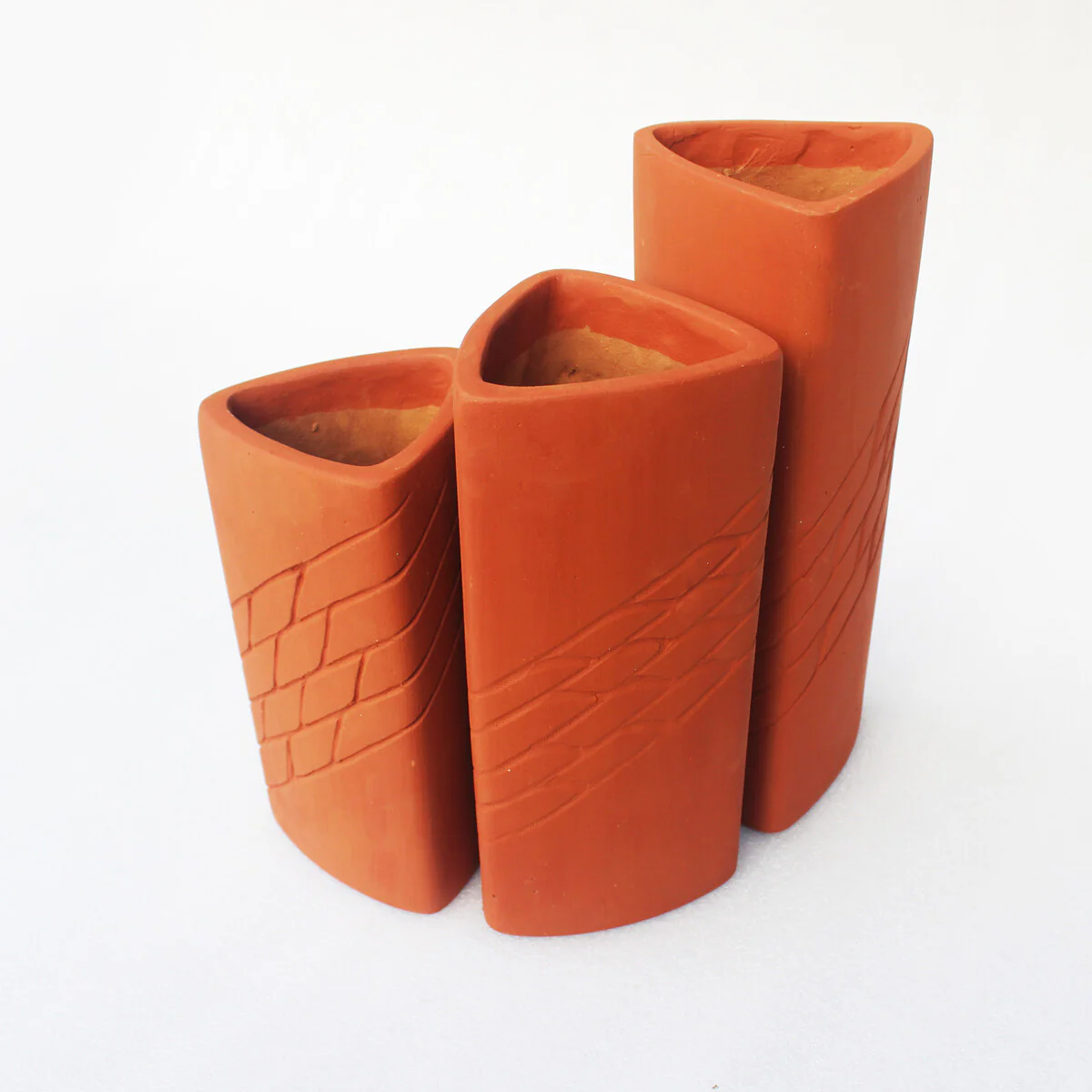Trigo Terracotta Planters Set of 3 (Large,Medium,Small) - Image 3