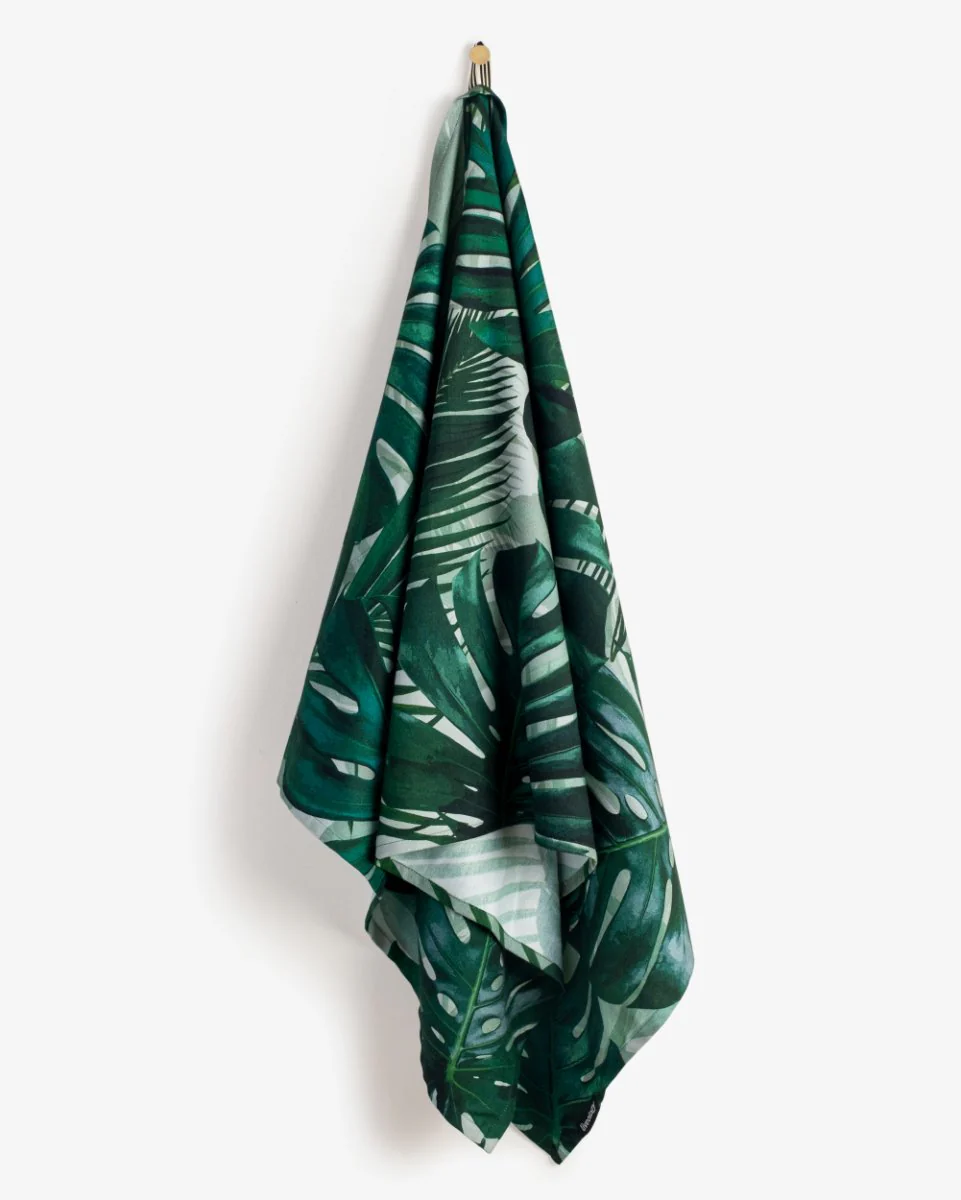 Bamboo & Cotton Blend Printed Beach Towel | Tropical Lust - Image 4