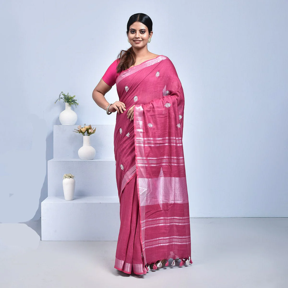 Pure Linen Saree with Floral Design Hand Embroidery - Image 15
