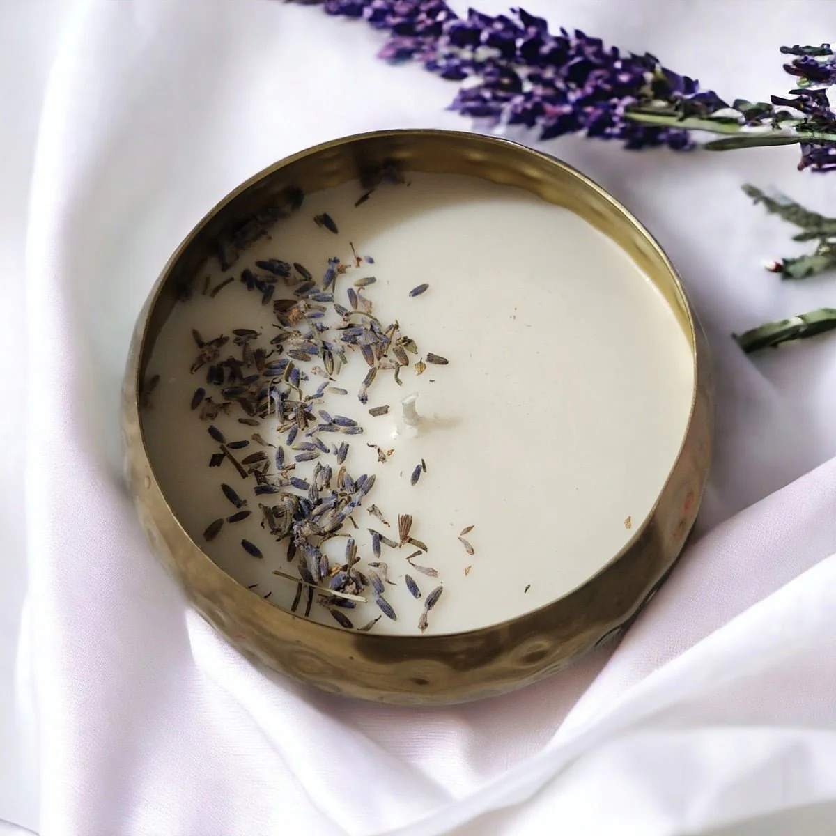 Urli Lavendar Field Soy Wax Candle - Image 3