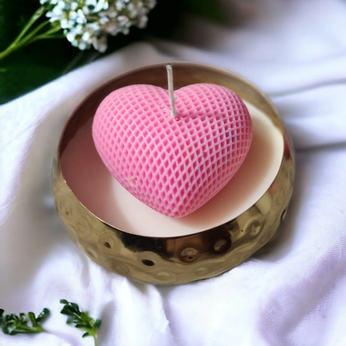 Urli Melting Heart Soy Wax Candle - Image 4