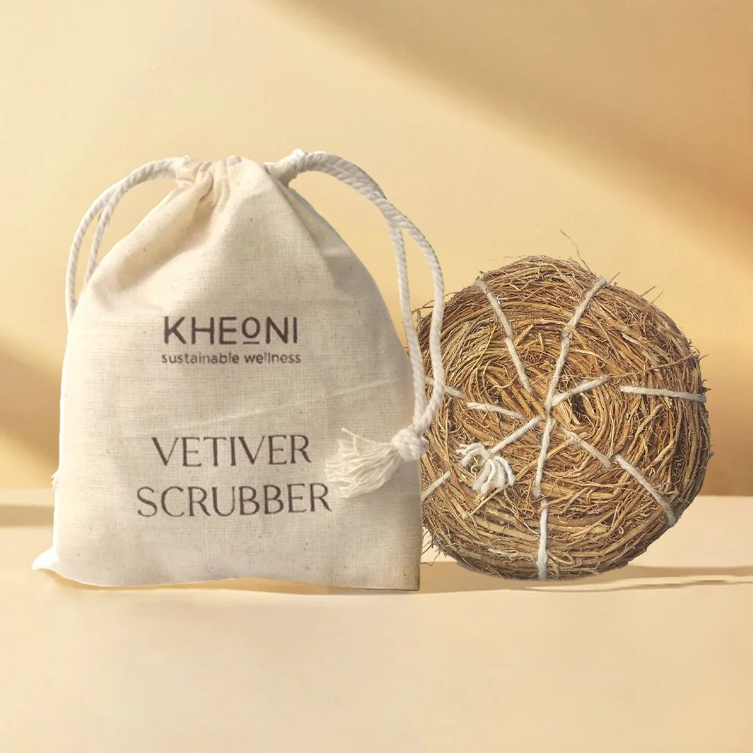 Vetiver Body Scrubber with Cotton Storage Bag