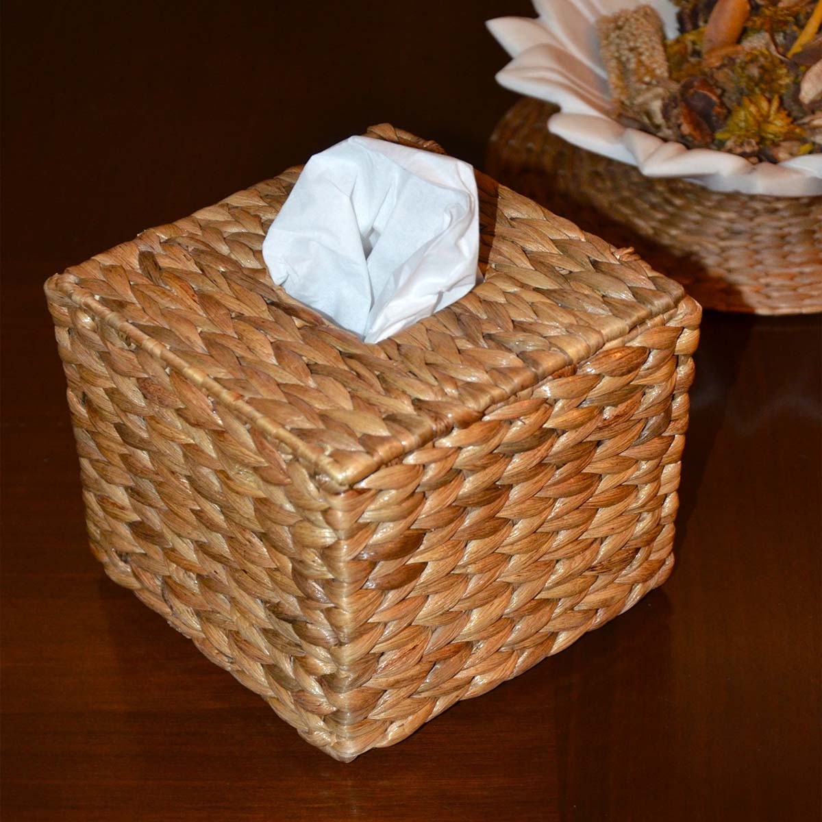Water Hyacinth Tissue Box - Natural