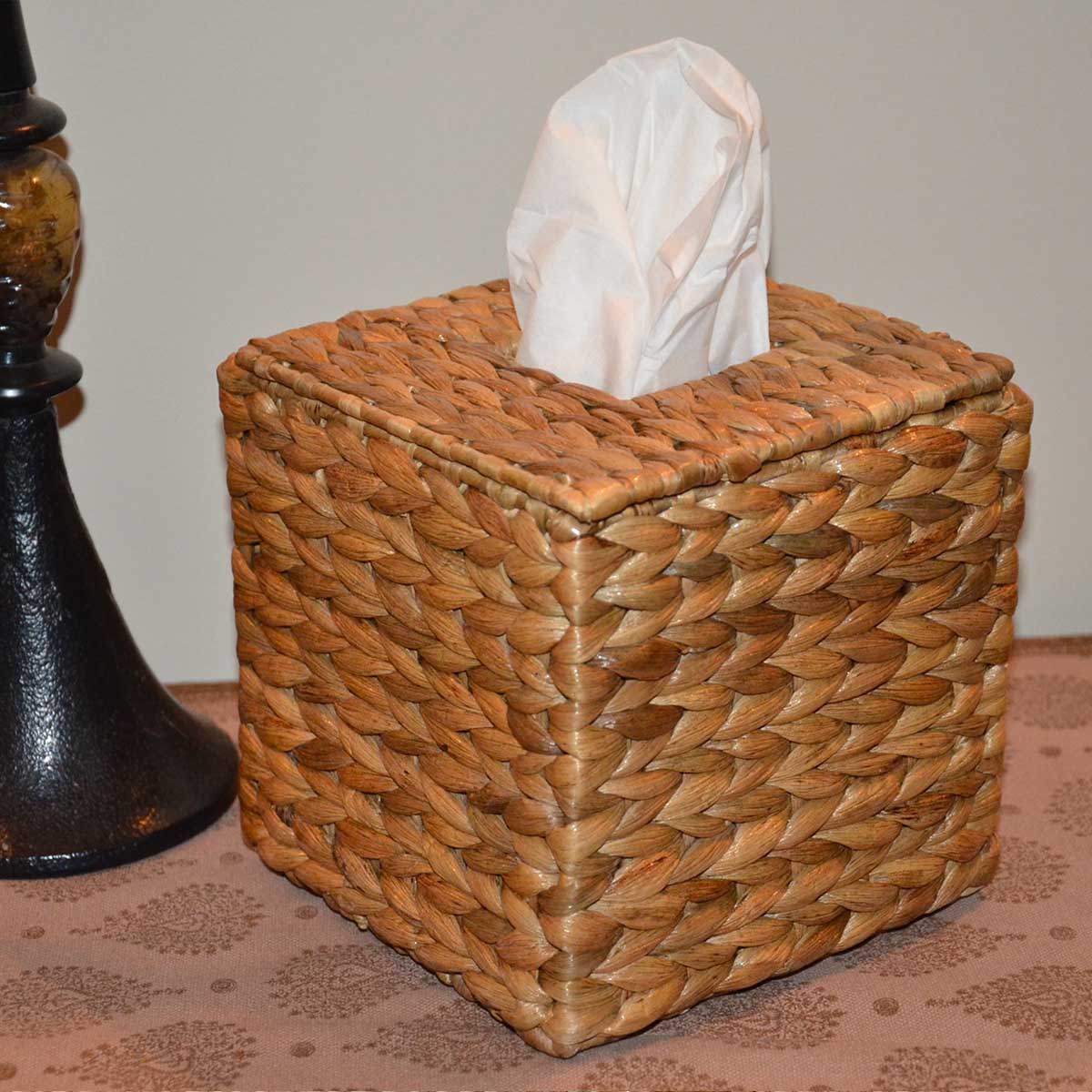 Water Hyacinth Tissue Box - Natural - Image 5