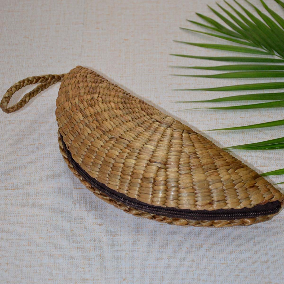 Water Hyacinth Clutch - Natural