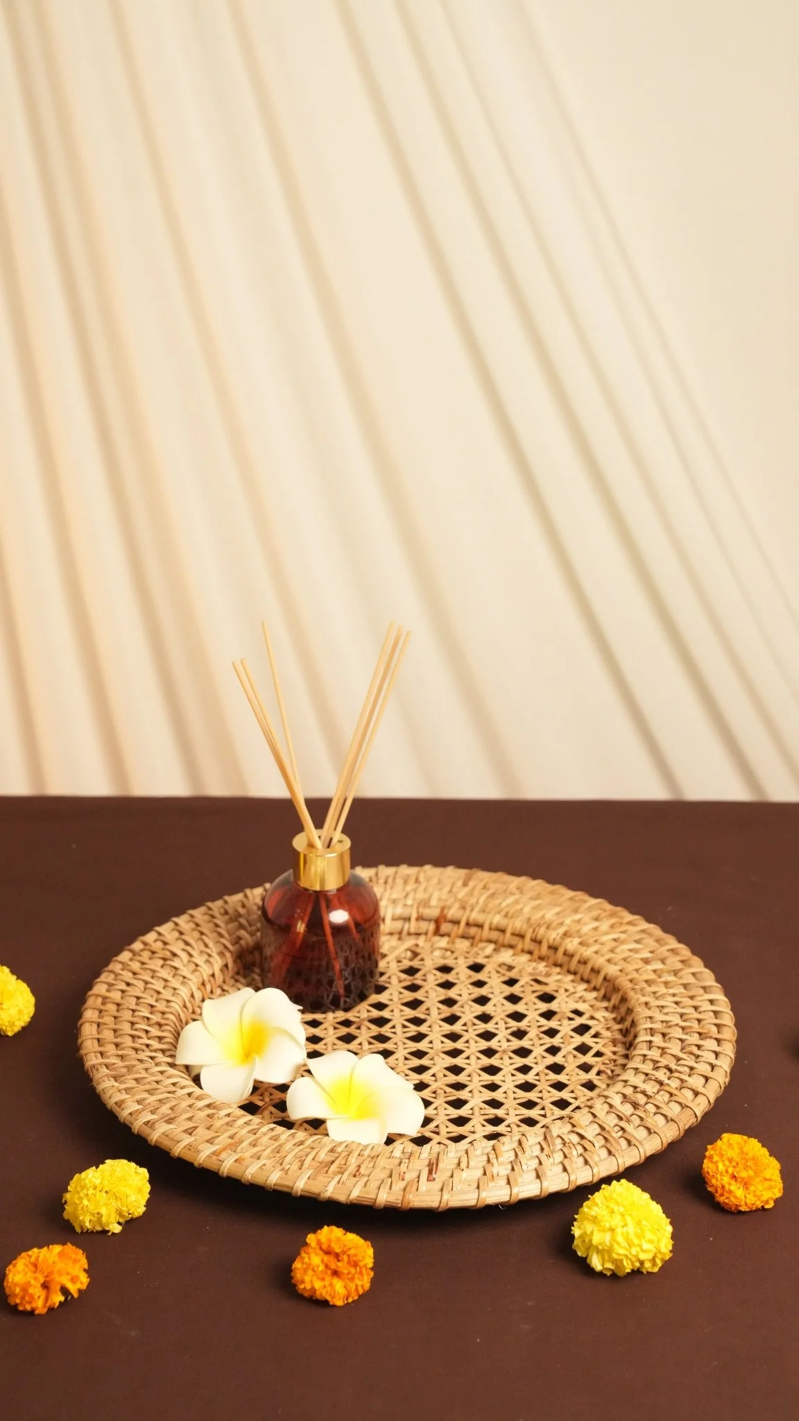 Handwoven Natural Rattan Web Round Tray - Image 4