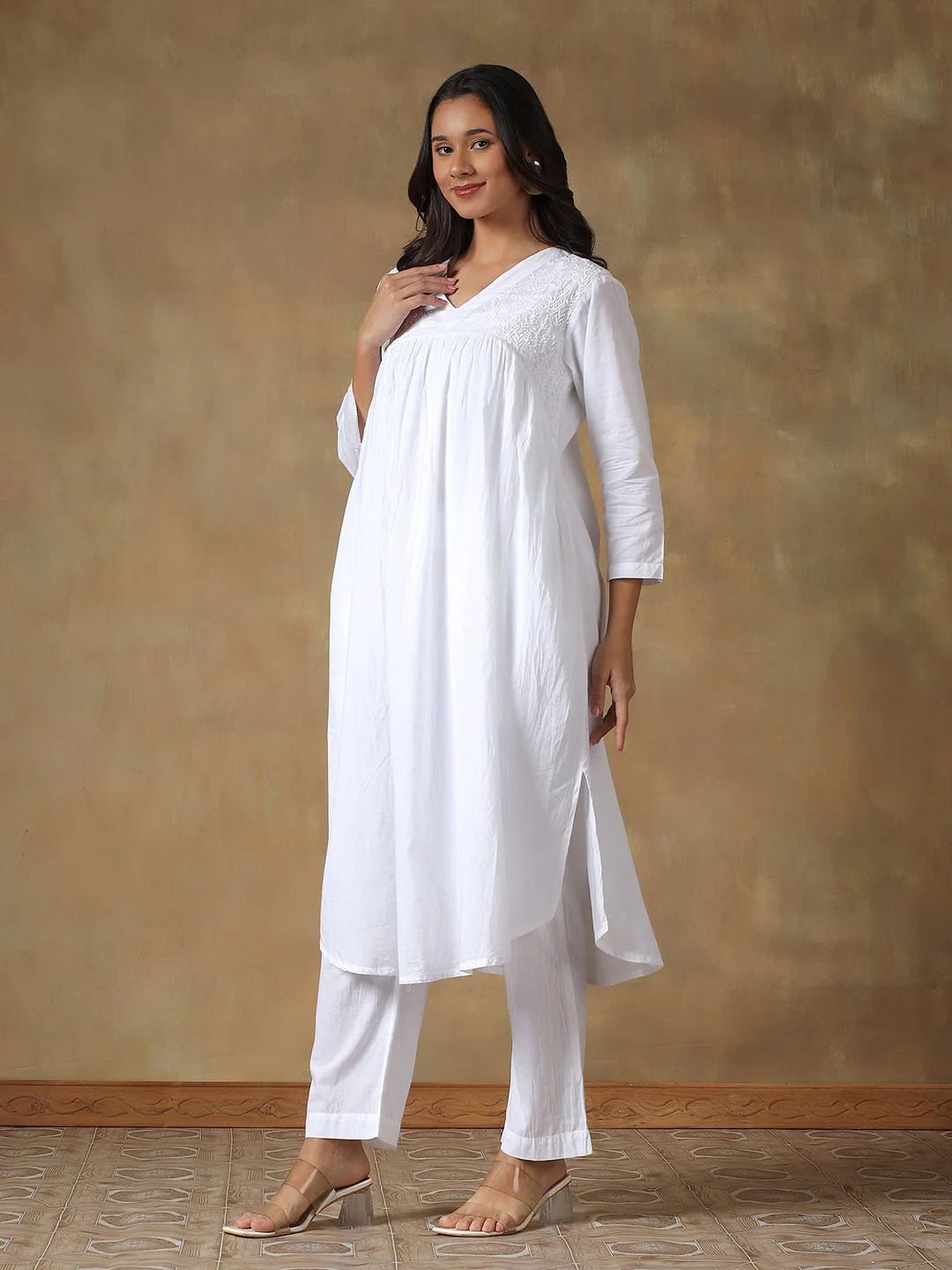 White Cotton Lucknowi Chikankari Kurta-Pant Set - Image 5