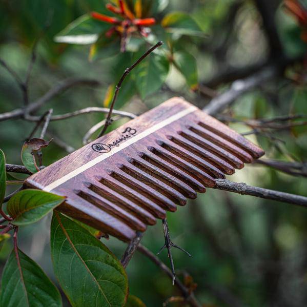 Wide Teeth Rosewood / Sheesham Comb for Shampoo and Detangling - Image 3