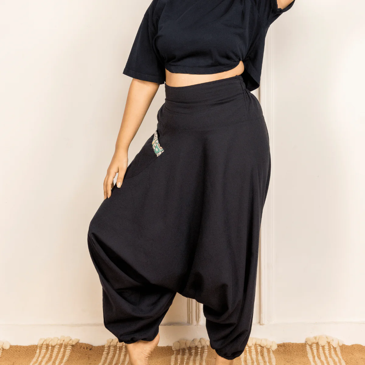 Women's Aladdin Harem Yoga Pants | Black - Image 2