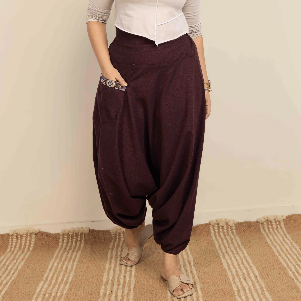 Women's Aladdin Harem Yoga Pants | Maroon - Image 2