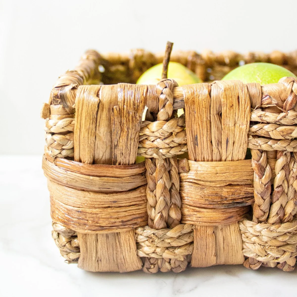 Woven Water Hyacintha Basket - Image 3