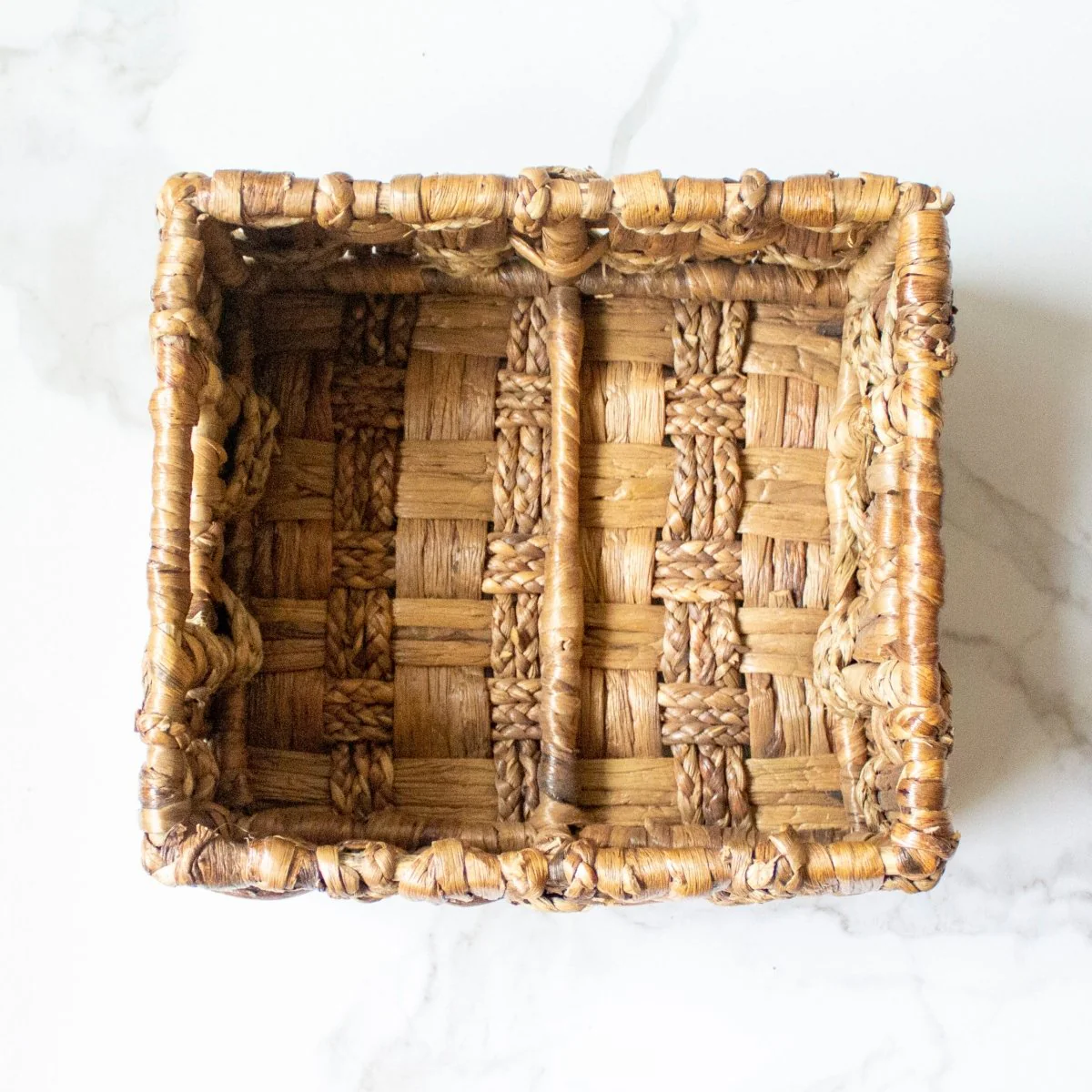 Woven Water Hyacintha Basket - Image 4