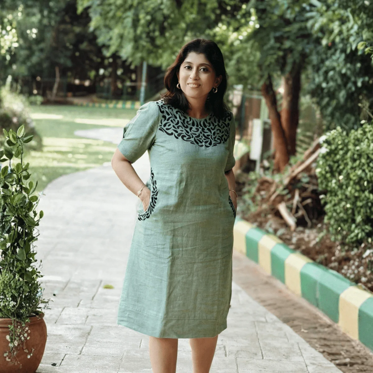 Yamika Sage Green Handloom Linen Dress With Black Embroidery - Image 6